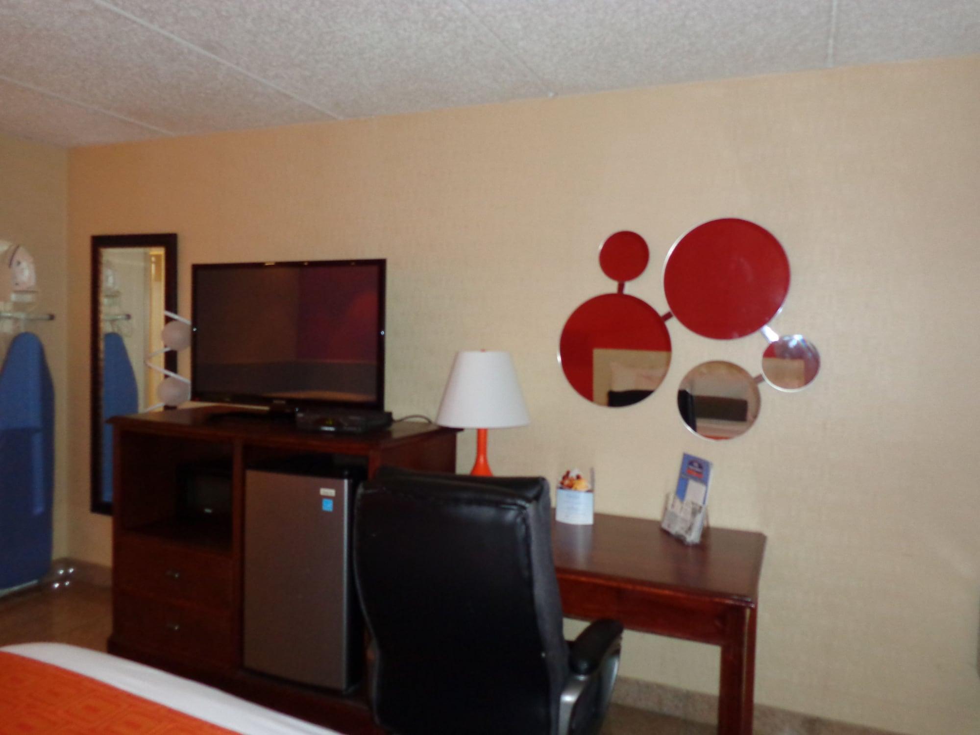 Howard Johnson By Wyndham Suffern Exterior foto